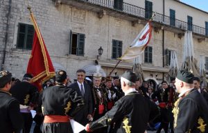 DAN OPŠTINE KOTOR (21.11.2016) – Gradonačelnik Aleksandar Stjepčević, admiral Antun Sbutega i ađu